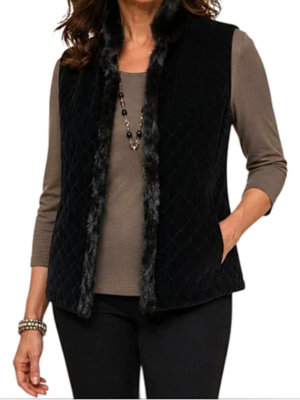 Chico’s Black Quilted Velvet Rabbit Fur Trim Vest size 1